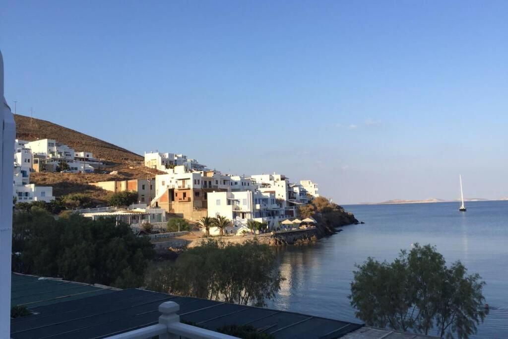 Vivere Inblue Pera Gyalos Buitenkant foto